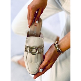 T501 Beige beige moccasin slippers with a chain 2