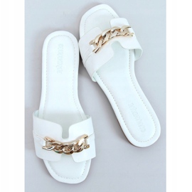White HY23-01 White slippers with a chain 1