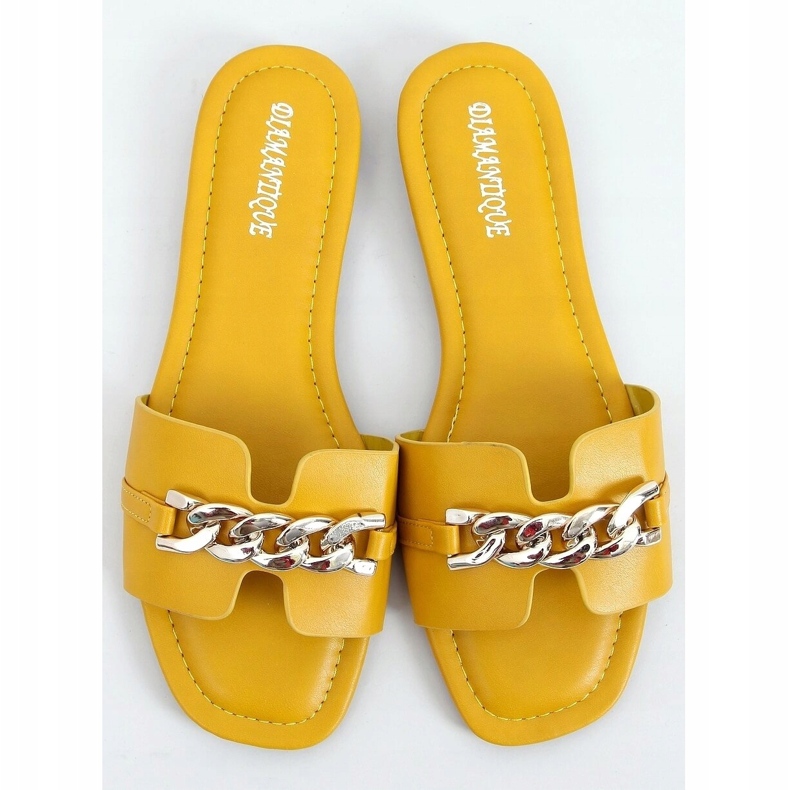 Yellow HY23-01 Yellow slippers with a chain 1