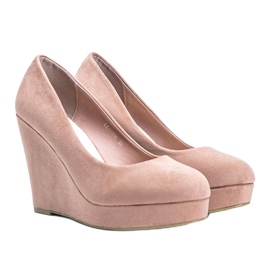 Pink eco-suede pumps on the wedge Karilla 1