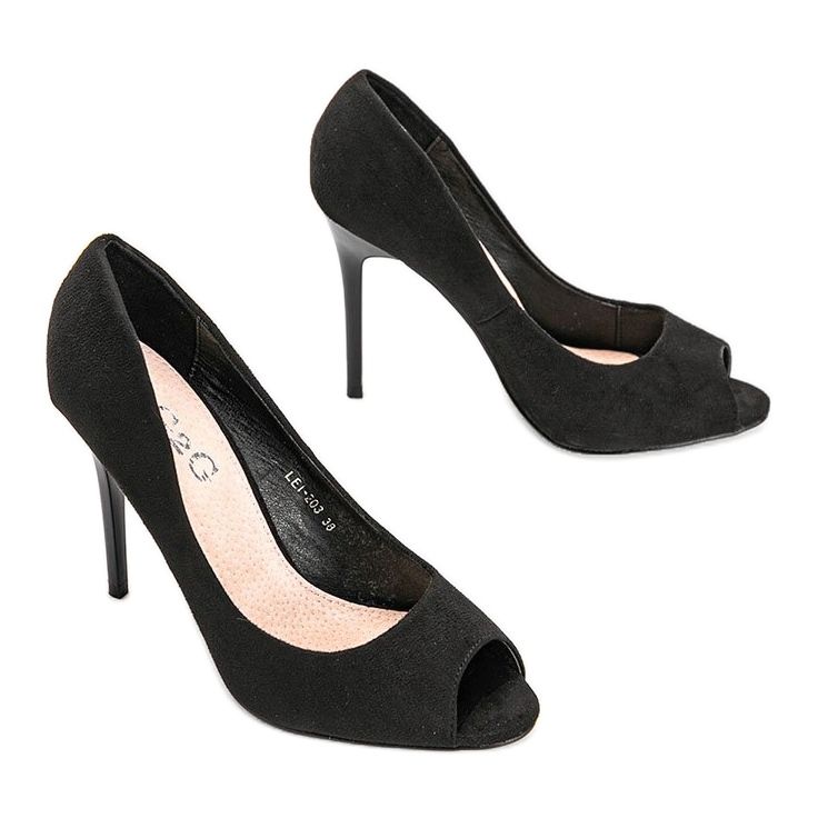 Black pumps on a stiletto heel from Janessa 2