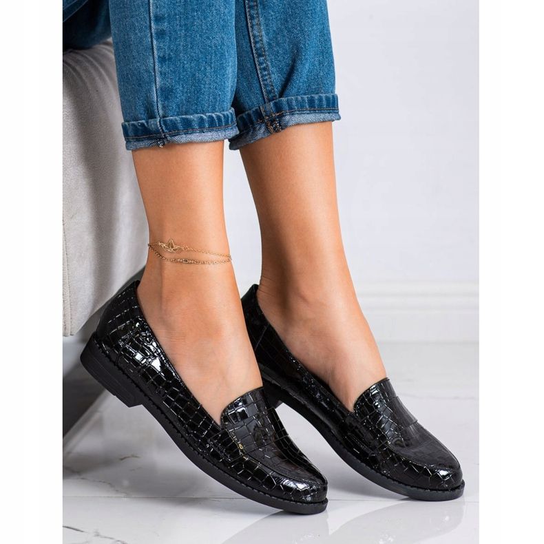 SHELOVET Black lacquered loafers 1