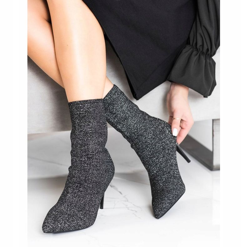 Sabatina Spring boots on a high heel black 1