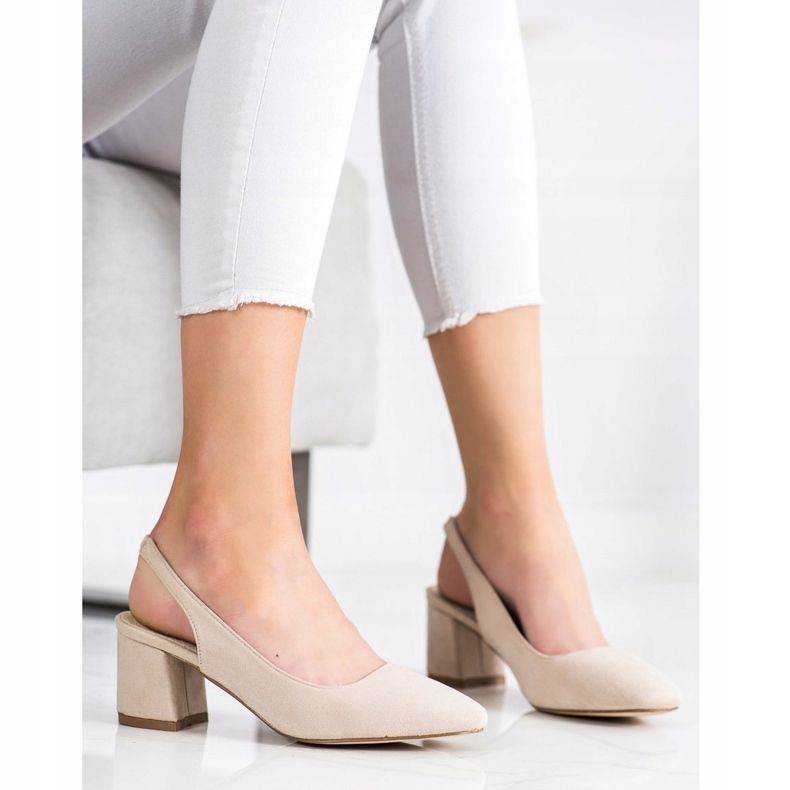 Goodin Slip-on pumps with an exposed heel beige 2