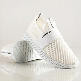 SHELOVET Slip-on Sneakers With Mesh white 2