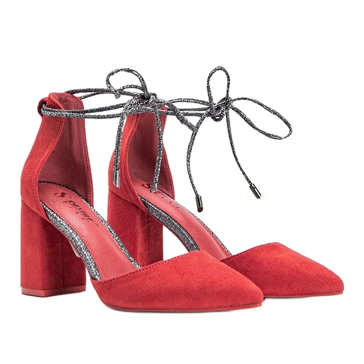 Red tied pumps on the Eliza post 1