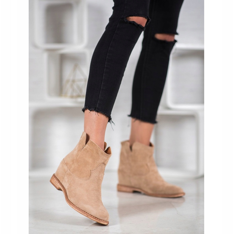 Bella Paris Suede cowboy boots beige 2