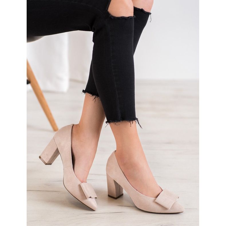 W. Potocki Glitter Pumps With A Bow beige 1