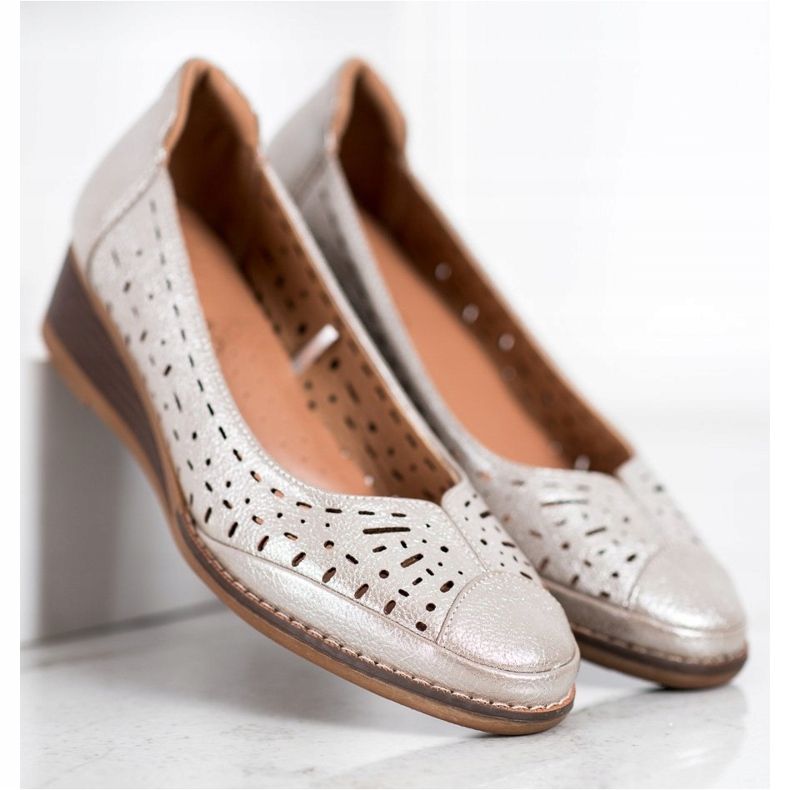 Pumps on the VINCEZA wedge silver grey 1