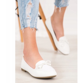 Nio Nio Comfortable White Moccasins 2