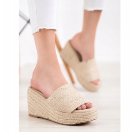 Kylie Fashionable wedge slippers brown 1