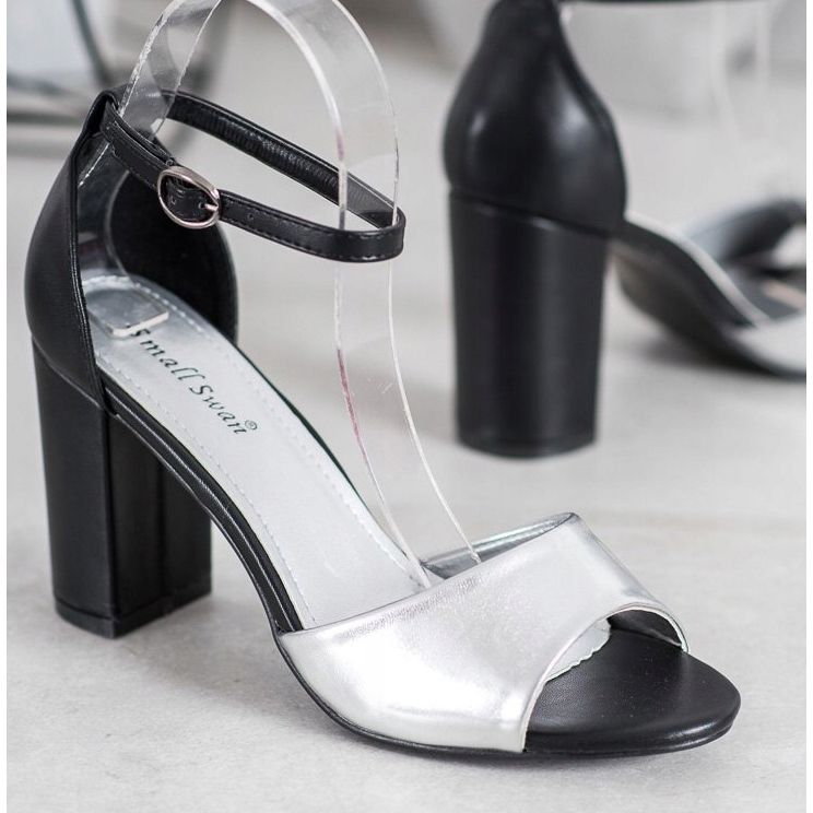 Small Swan Classic Sandals On A Bar black grey 2