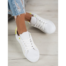 SHELOVET Comfortable Sports Shoes white 1