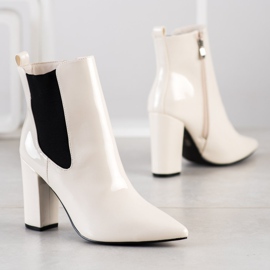 Yes Mile Lacquered Booties In Spitz white 2