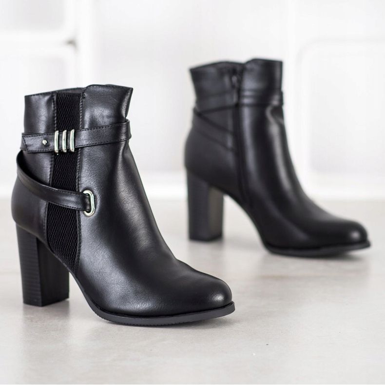 Queen Vivi Boots With Decorative Stripes black 1 Queen Vivi Boots With Decorative Stripes black 1