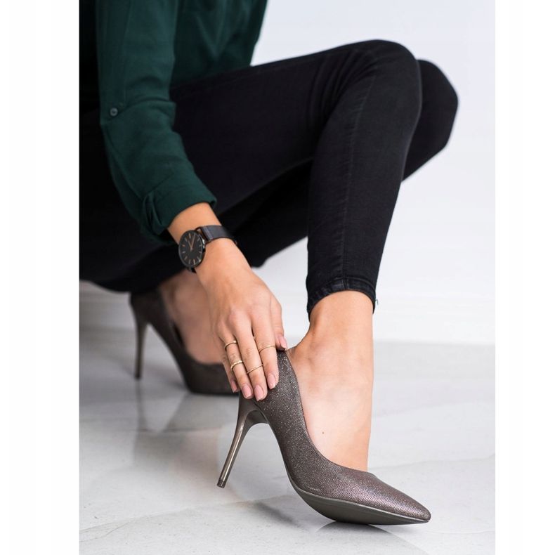 Goodin Fashionable pumps on a pin grey 1 Goodin Fashionable pumps on a pin grey 1