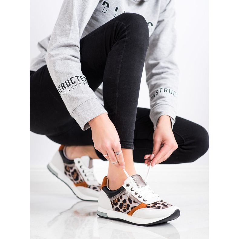 Kylie Fashionable Sneakers beige white brown orange golden 1