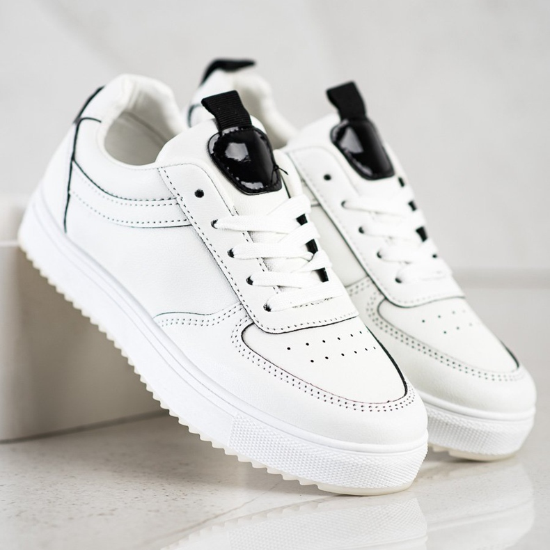 SHELOVET Sport shoes made of eco leather white 2
