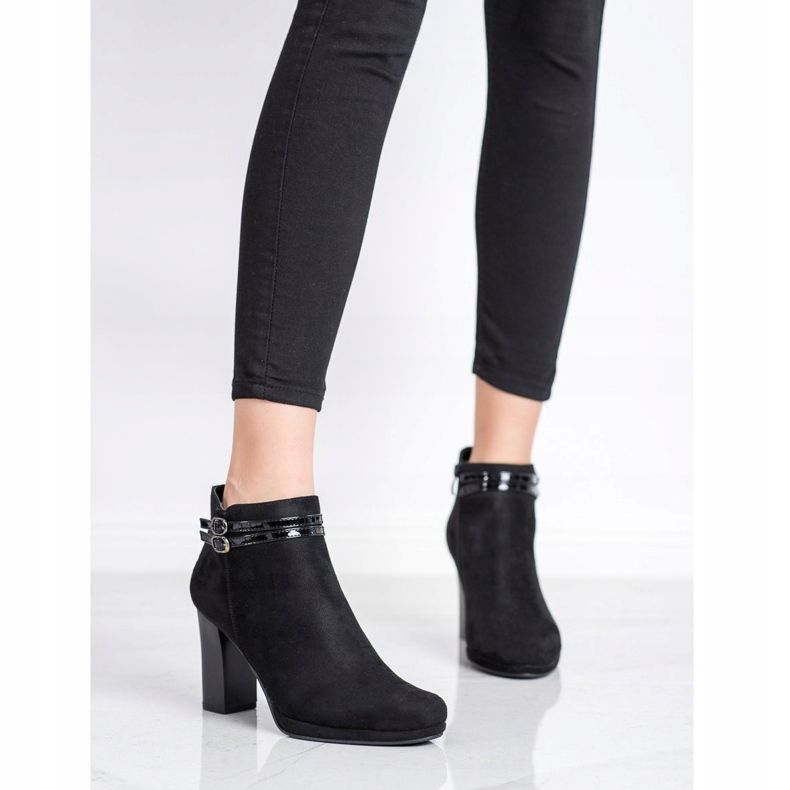 M.Daszyński Elegant boots with stripes black 1