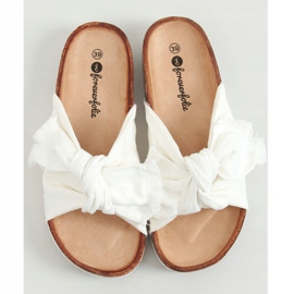 White WS11 White cotton slippers 1