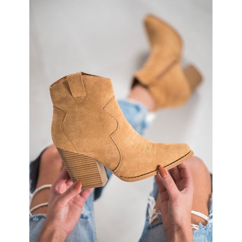 Camel cowboy boots on a high heel beige 1