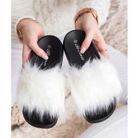 SHELOVET Stylish slippers white 2