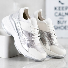 Bestelle Fashionable Sneakers On The Platform white silver grey 2