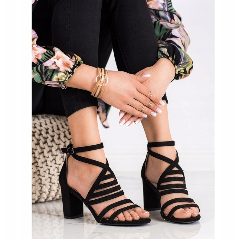 VINCEZA Strappy Sandals black 1 VINCEZA Strappy Sandals black 1