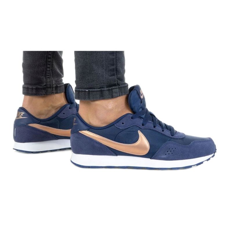 Nike Md Valiant (GS) Jr CN8558-401 shoe navy blue golden 6