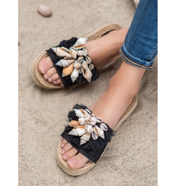 Seastar Fashionable flip-flops with shells black 2