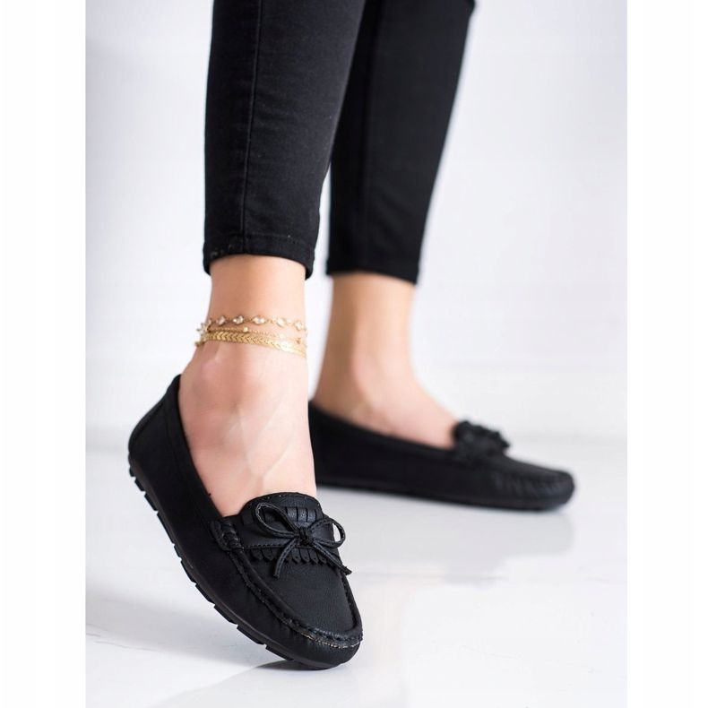 Clowse Black Loafers With A Bow 1