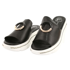 Filippo Comfortable slippers on the FILI PPO DK2318 / 21 BK platform black golden 1