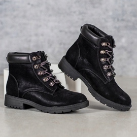 Black Trappers VICES 1