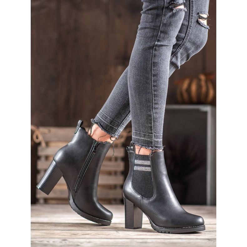 SHELOVET Black Booties On A Post 2