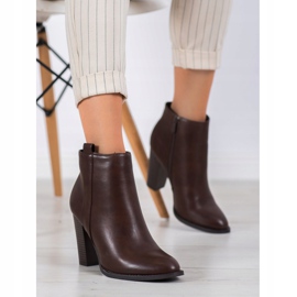 Seastar Classic brown boots 1