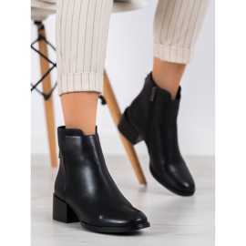 Filippo Comfortable Black Boots 1