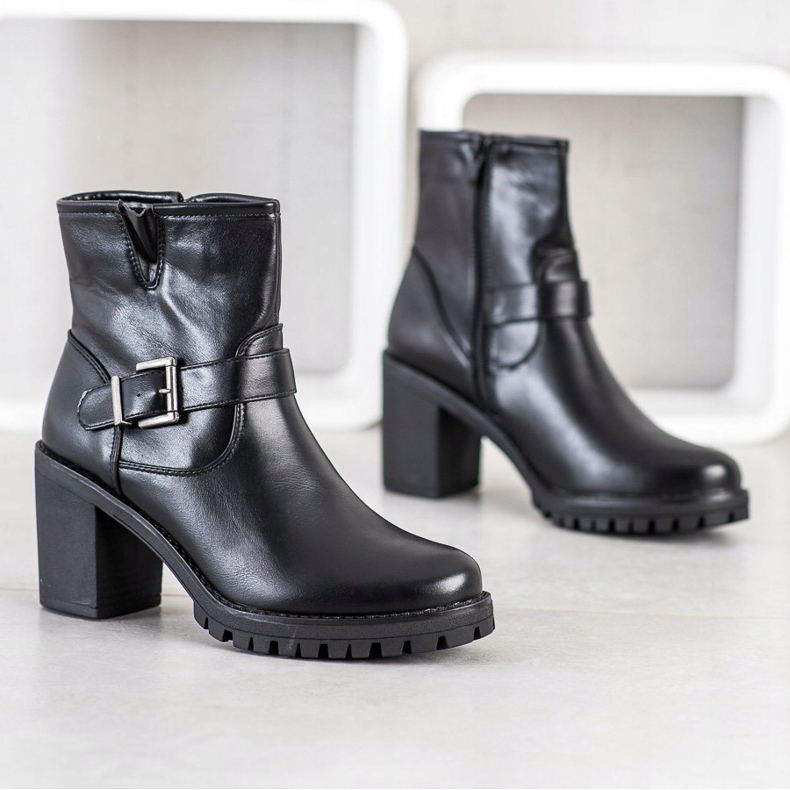 Marquiz Black Boots With Buckle 1