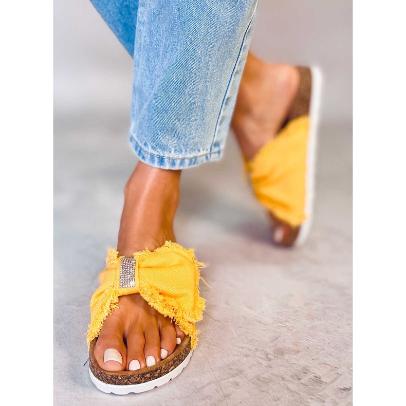 Yellow BG60P Yellow canvas slippers with cork 1