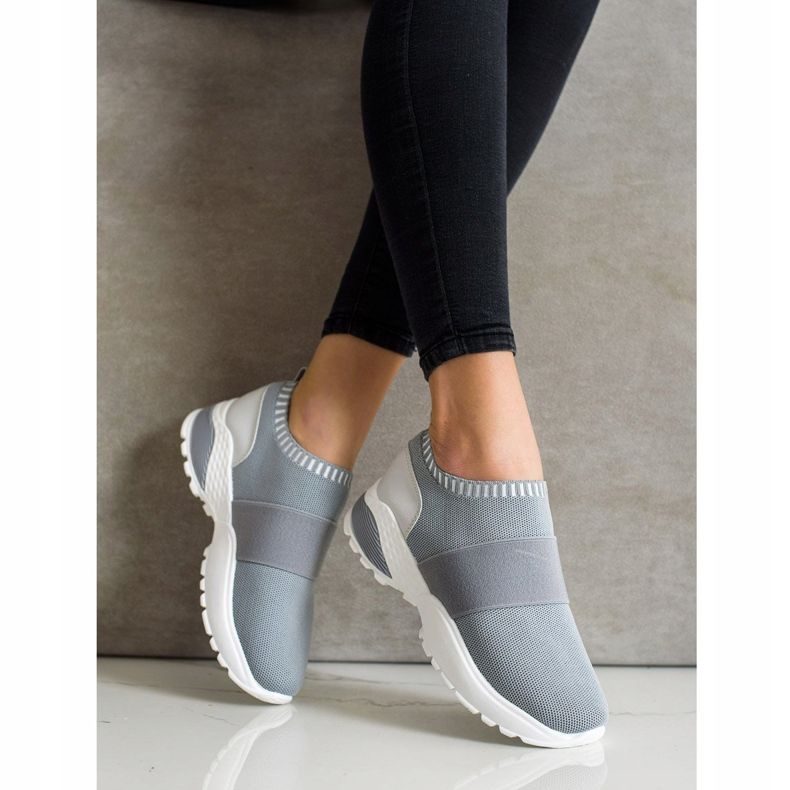 SHELOVET Slip-on sports shoes with an elastic band grey 2