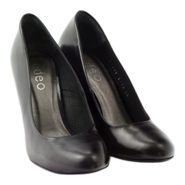 Edeo Black Pumps On A Pillar 4 Edeo Black Pumps On A Pillar 4