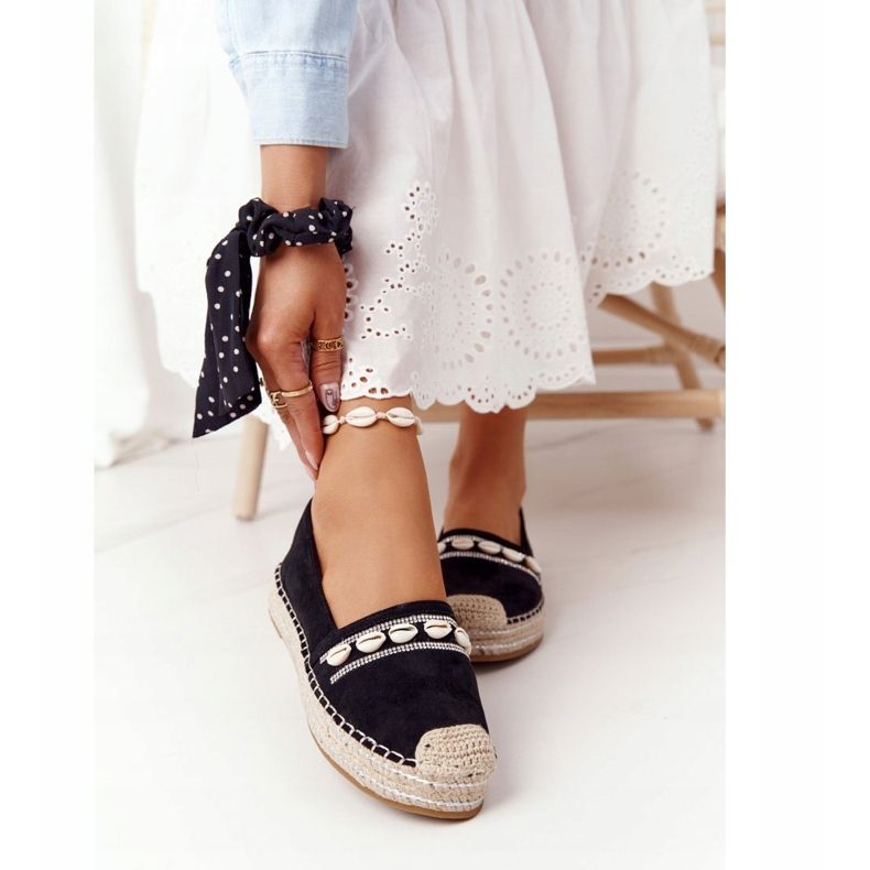 PG1 Espadrilles On The Platform With Black Seashell 2