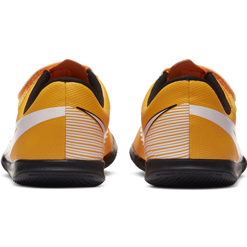 Nike Mercurial Vapor 13 Club Ic PS (V) Junior AT8170 801 soccer shoes white black orange 2 Nike Mercurial Vapor 13 Club Ic PS (V) Junior AT8170 801 soccer shoes white black orange 2