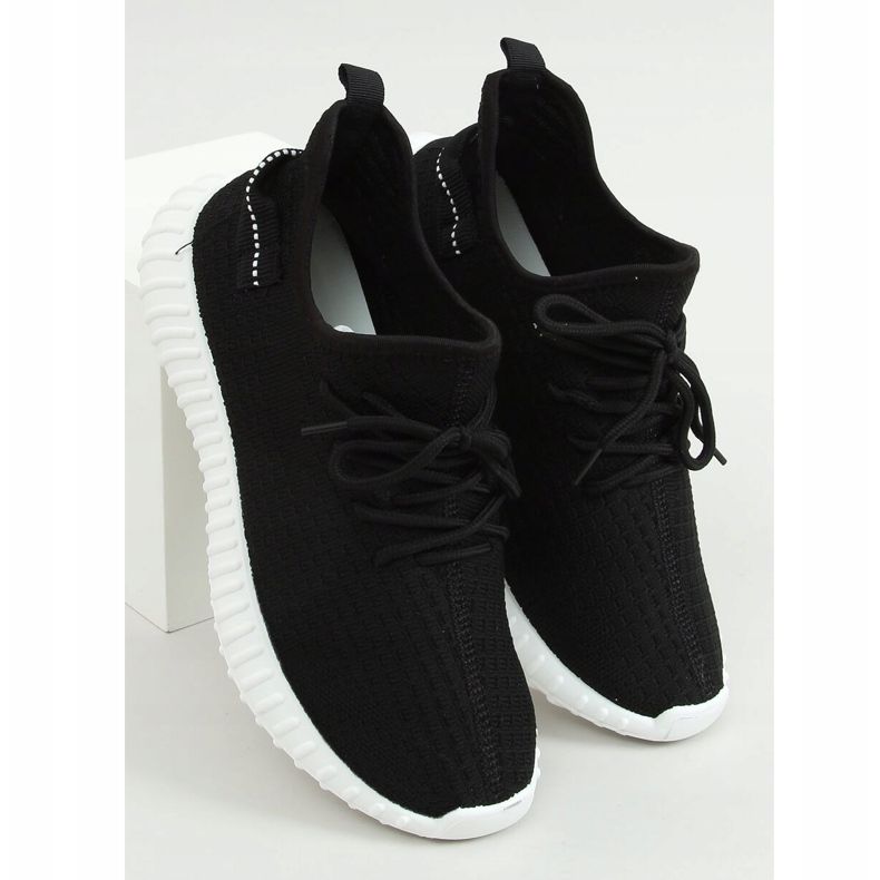 Black 7817 BLACK / WHITE socks sports shoes 1