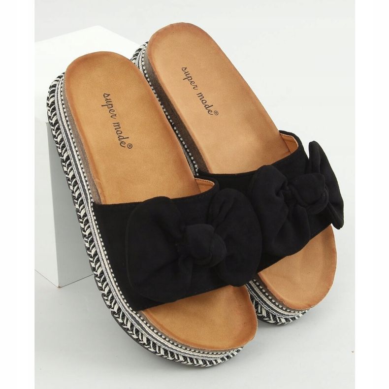 Black 7705 Black slippers on the decorated sole 1