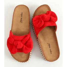 Red 7705 Red slippers on the decorated sole 1