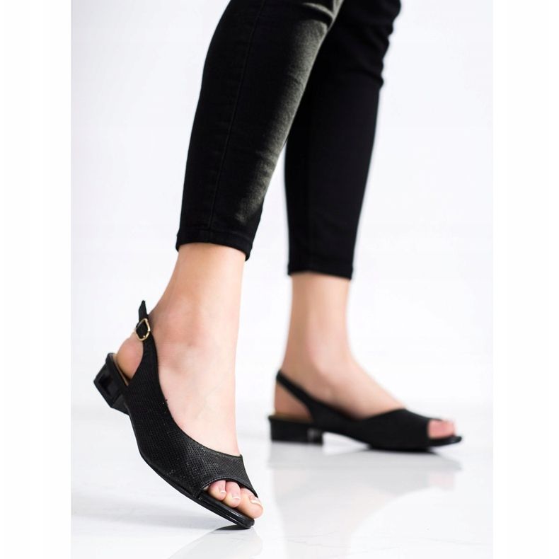 Sabatina Openwork Sandals On Low Heels black 2