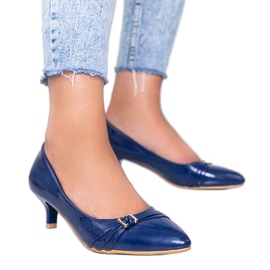 Navy blue pumps on a low heel Aurora 1
