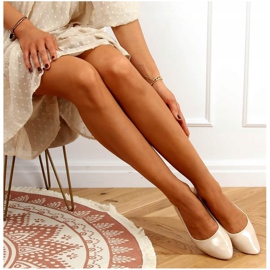 Smooth beige lacquered ballerinas CC201 Beige 1