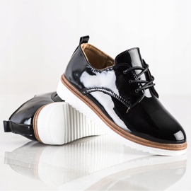 SHELOVET Black lacquered shoes 1