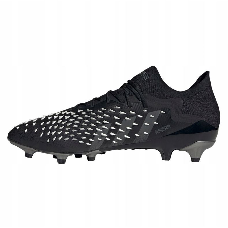Adidas Predator Freak.1 Low Ag M Q46572 football boots black black 1